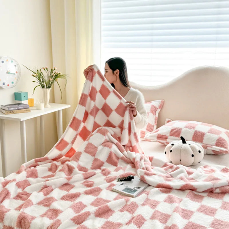 Super Soft Throw Blanket Premium Silky Flannel Fleece 3D Checkered Lightweight Bed Blanket All Season Use