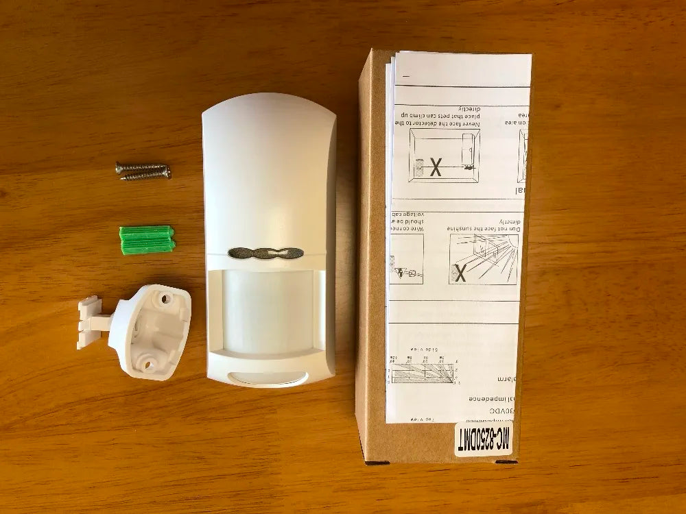 MC-8250DMT Wired PIR Motion Detector Wired PIR Sensor Pet Immunity Compatible With All Alarm Host which has 12V Wired Port