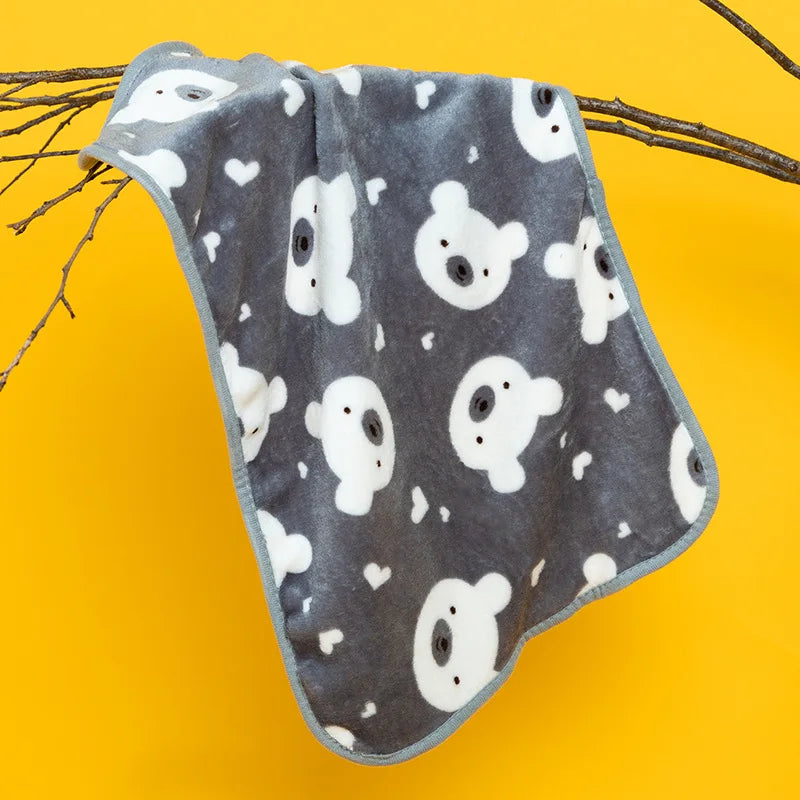 Warm Soft Pet Dog Blanket Mat Plush Thin Pet Sleeping Blanket for Dogs Cats Warm Breathable Cat Cover Blanket Pet Dog Supplies