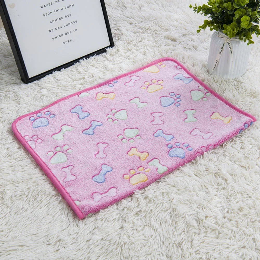 Dog Bed Blanket Bed Mat Soft Fleece Cat Blanket Cute Printed Pet Travel Mat Breathable Cozy Warm Blankets for Small Medium Dogs