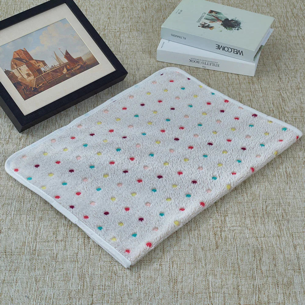 Dog Bed Blanket Bed Mat Soft Fleece Cat Blanket Cute Printed Pet Travel Mat Breathable Cozy Warm Blankets for Small Medium Dogs