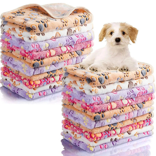 Pet Blankets Soft Fluffy Washable Dog Sleep Mat Paw Pattern Fleece Blanket for Cats Throw Warm Bed Mat for Puppies Pet Supplies