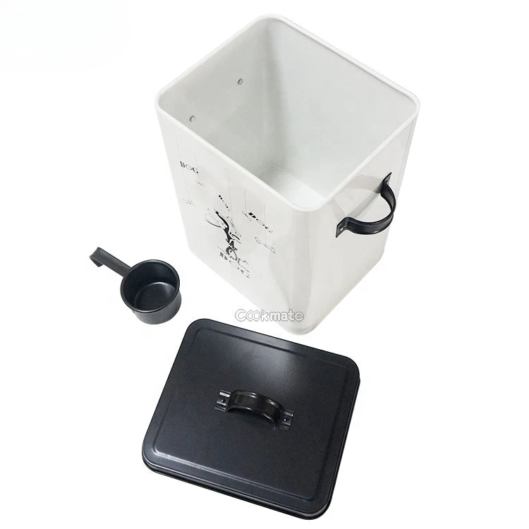 2023 New Fashion White  Farmhouse Dog Food Container with black Lid Food Storage Container with Serving Scoop